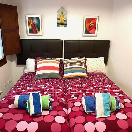 Apartamento Centro Plaza Salvador, Wifi Free& Parking Opcional Sevilla Exterior foto
