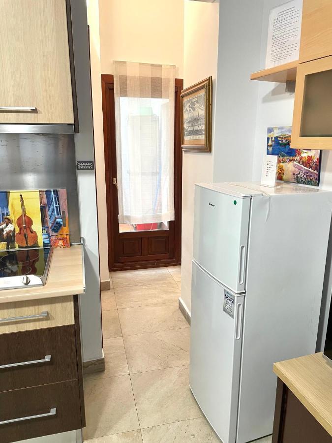 Apartamento Centro Plaza Salvador, Wifi Free& Parking Opcional Sevilla Exterior foto